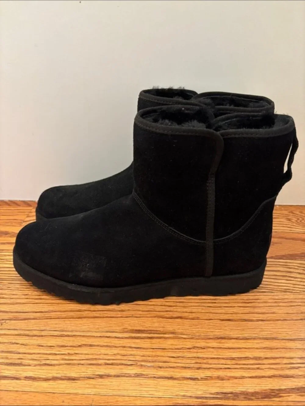 UGG Cory II Mini Boots – Black – Size 10 NEW